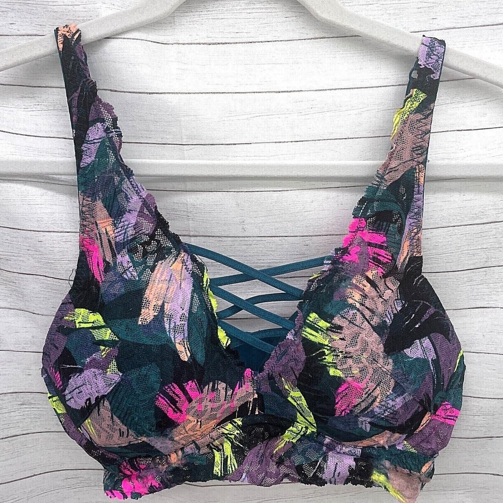 Victoria's Secret PINK Push Up Bra Size Medium M Underwire Strappy Longline